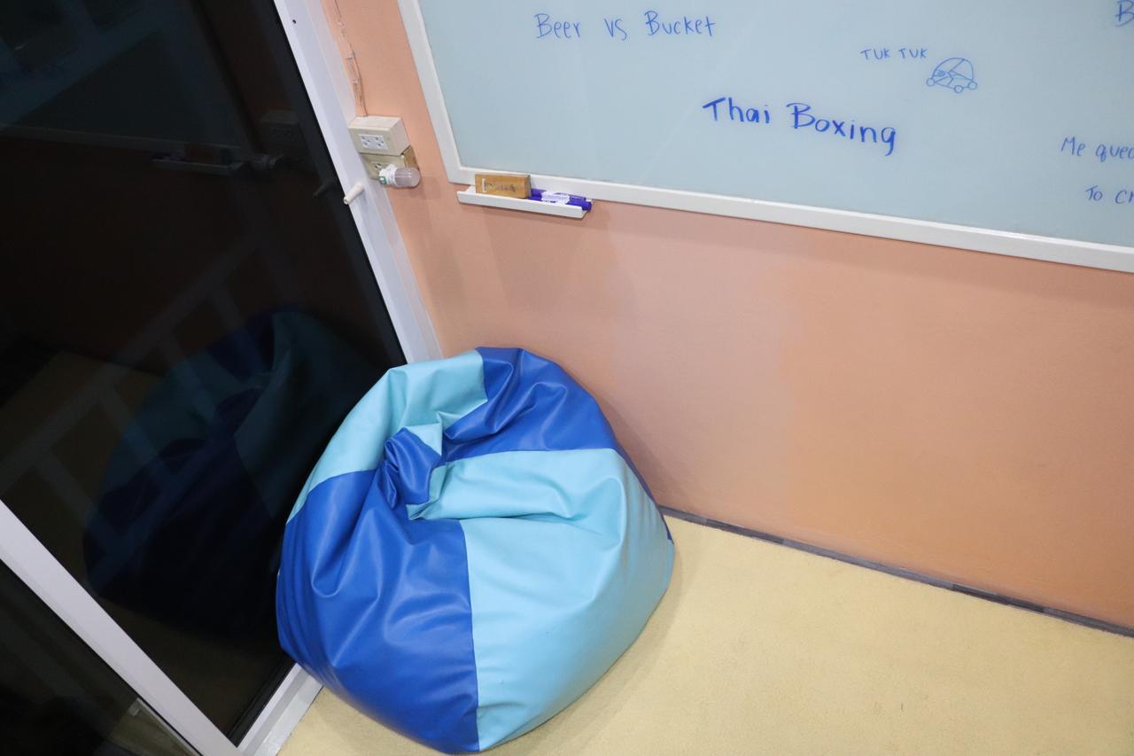 Ama Hostel Bangkok Exterior photo
